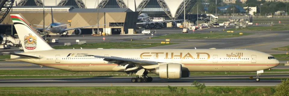 Etihad Airways Boeing 777 A6-ETP on the runway at Bangkok in 2016.
