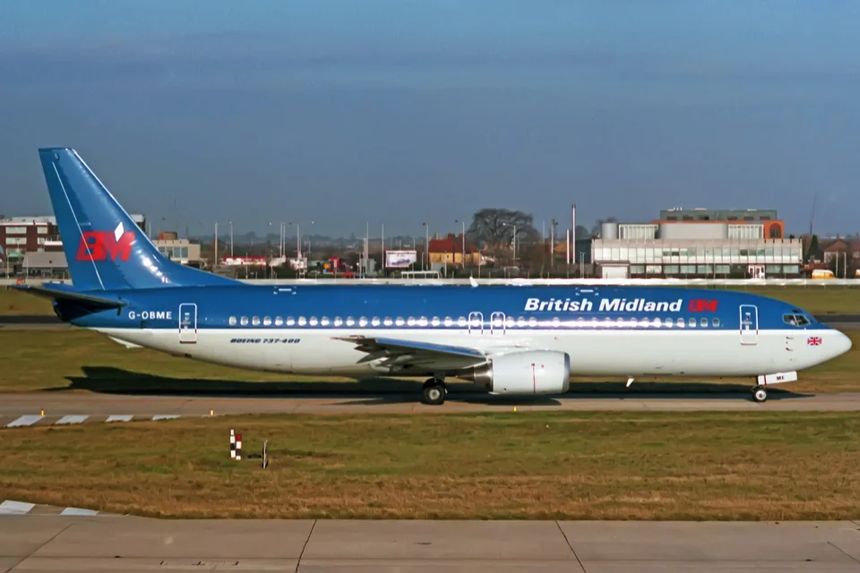 British Midland Boeing 737 G-OBME at Heathrow before the accident