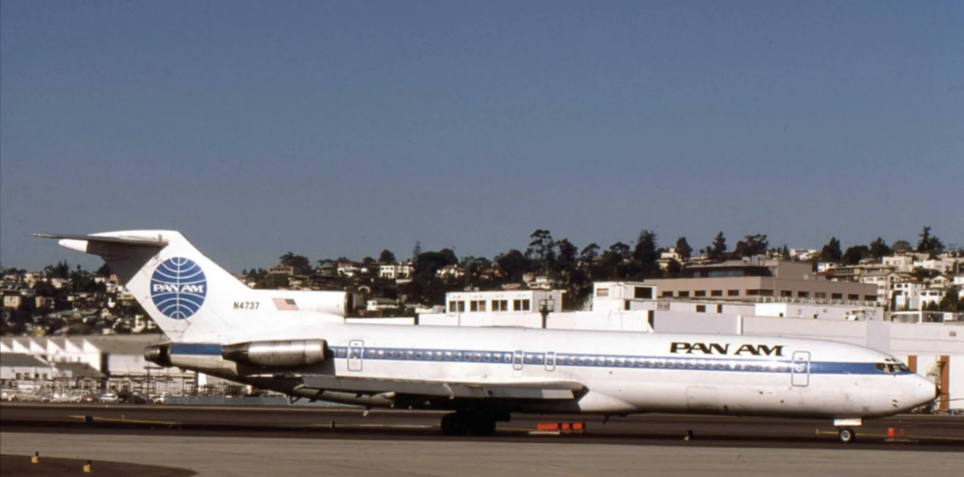 Pan Am Boeing 727 N4737 on the ground at San Diego
